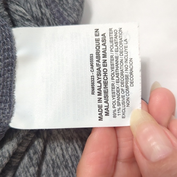 Nike Dri-Fit Running 1/4 Zip Mock Neck Pullover, Color Heathered Gray Size XS - Picture 16 of 16